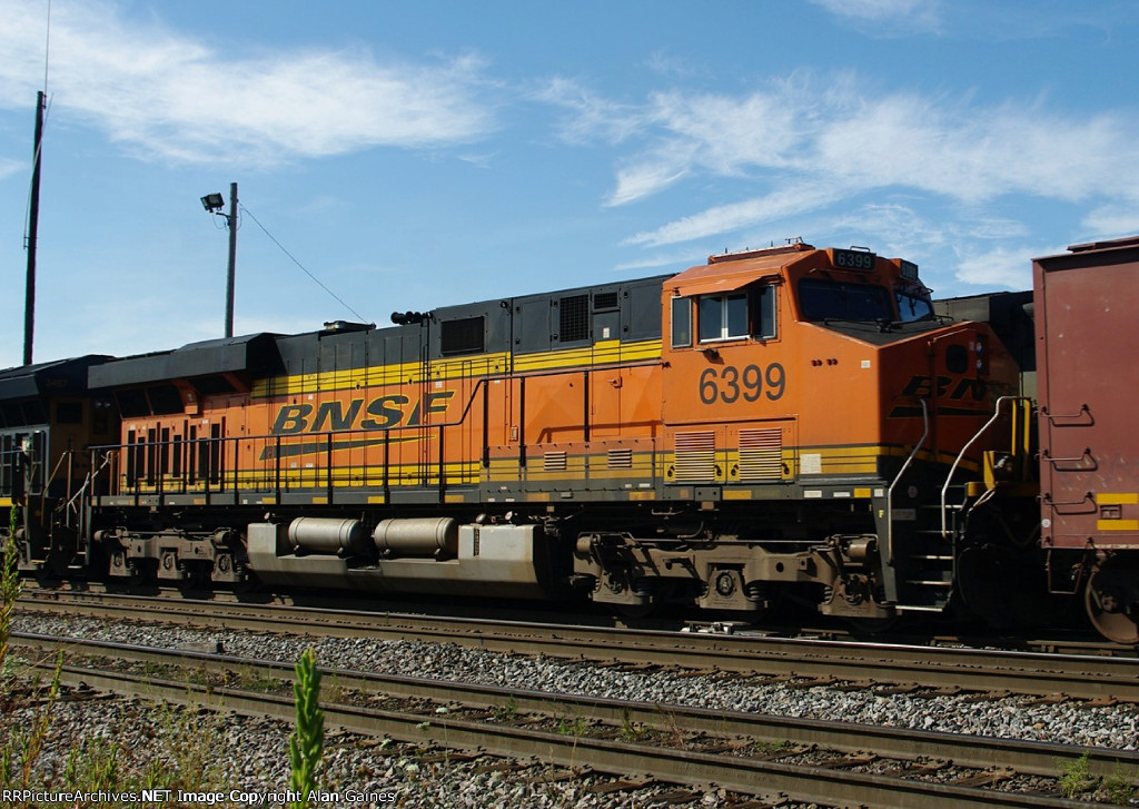 BNSF 6399